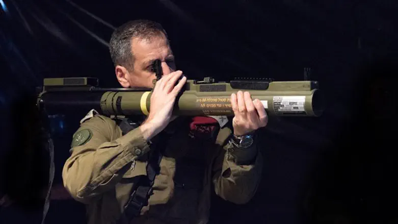 Авив Кохави на учениях бойцов ЦАХАЛ