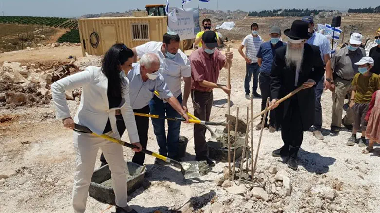 New neighborhood in Har Bracha