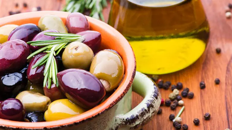 תבשיל זיתים מרוקאי