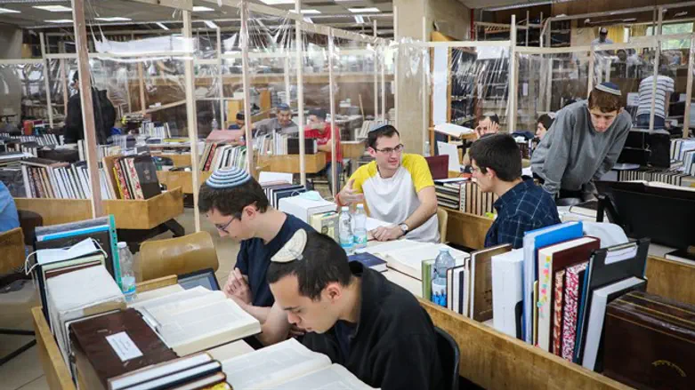 קפסולות בהר עציון