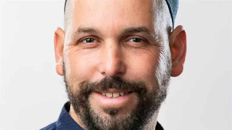 יהוידע נזרי