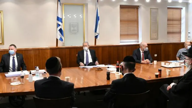 Министры правительства встречаются с представителями ультраортодоксальной общественности