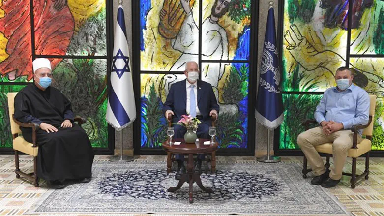 מחמוד שנאן, ראובן ריבלין ומואפק טריף