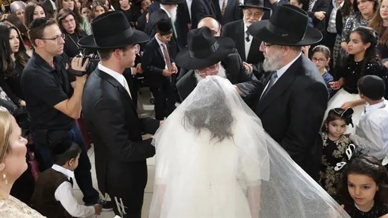 משפחת סולימני בחתונה משפחתית