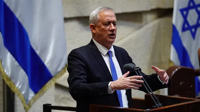 בני גנץ במליאה