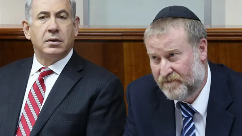 ההבדל בין כתב אישום בשוחד להפרת אמונים הוא גדול. נתניהו ומנדלבליט