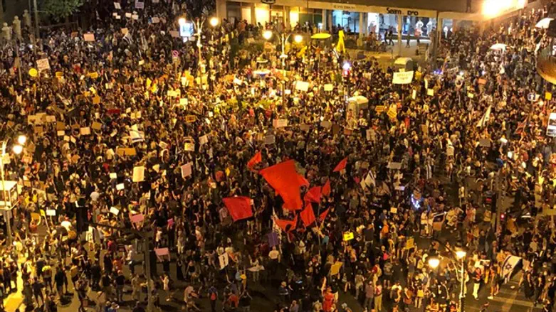 Акция протеста, проходящая этим вечером на Кикар Париз в Иерусалиме