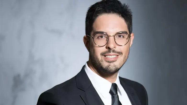 עו"ד ארתור שני