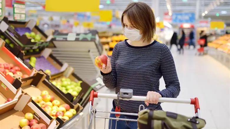 Grocery shopping with a mask