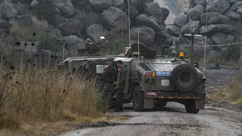IDF soldiers patrolling Syrian border