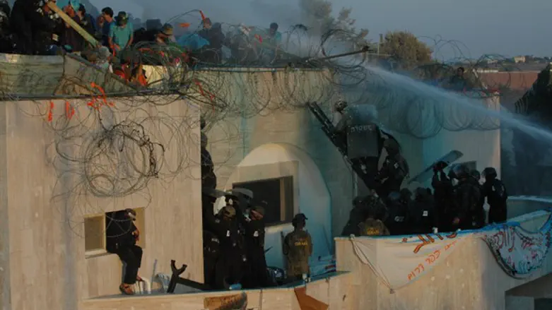 הפינוי בכפר דרום