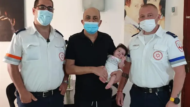 צוות מד"א עם שמעון אוחיון