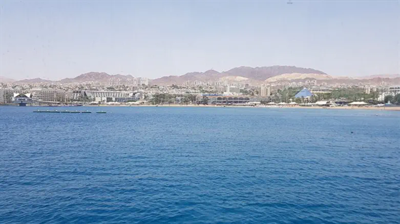 מבט לרצועת החוף