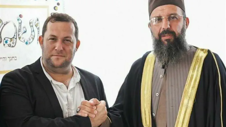 יוסי דגן והשייח תמימי