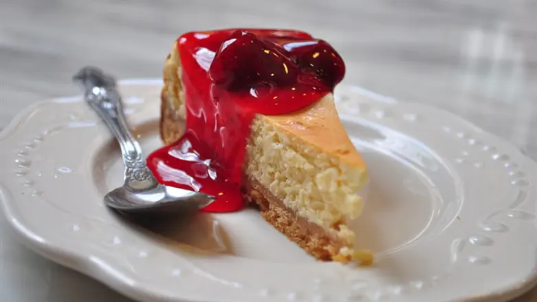 עוגת גבינה פרווה