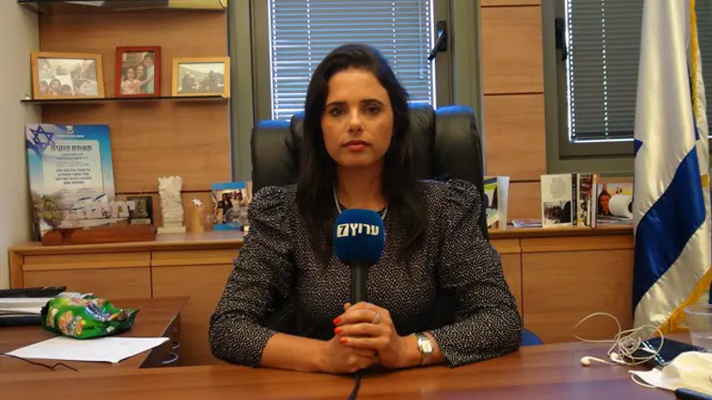 Айелет Шакед