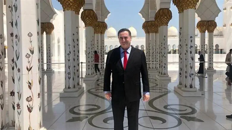 שר החוץ לשעבר ישראל כ"ץ בביקור באבו-דאבי ב-2019