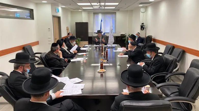 הדיון בלשכת הרב לאו