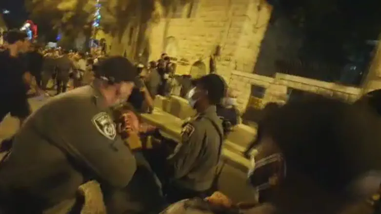Столкновение демонстрантов в силами полиции в Иерусалиме