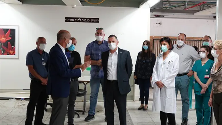 אדלשטיין בשערי צדק