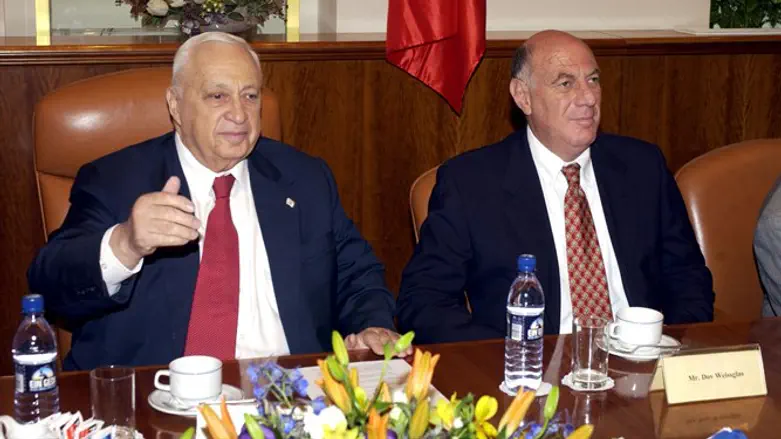 דב ויסגלס ואריאל שרון