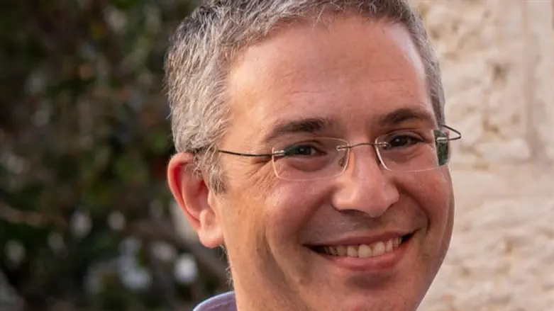 ד"ר דניאל ניקריטין