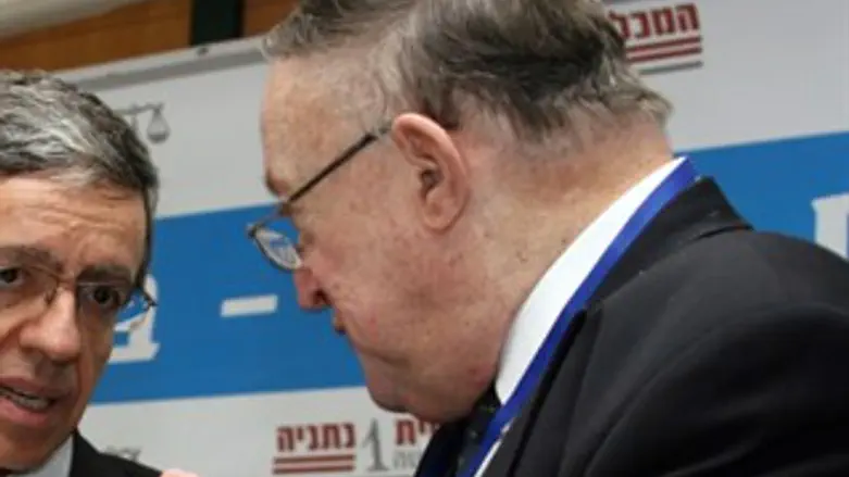 פרופ' סגל. ארכיון