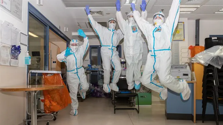 "מלאכים בלבן"