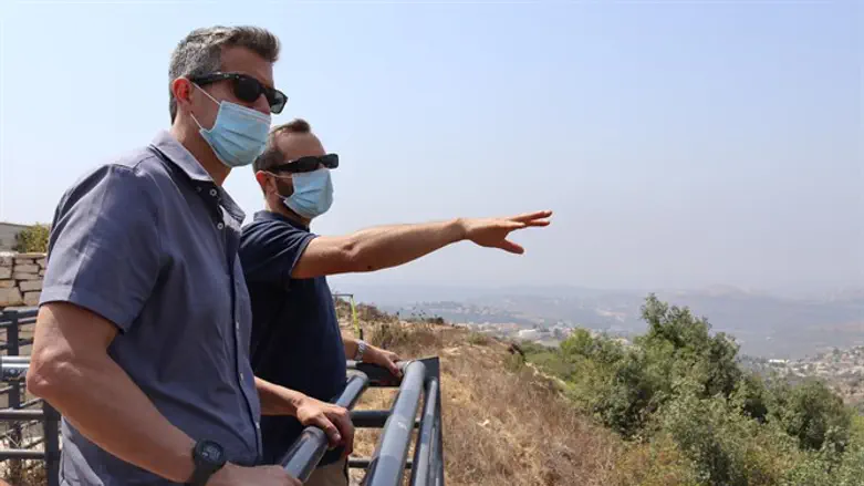 יועז הנדל וישראל גנץ