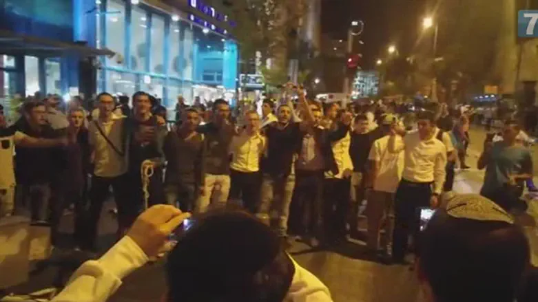 Singing Hatikva after terror attack