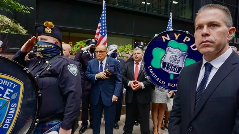 גלעד ארדן בטקס הזיכרון לנספים באסון התאומים