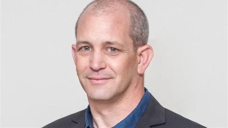 ניר ברטל