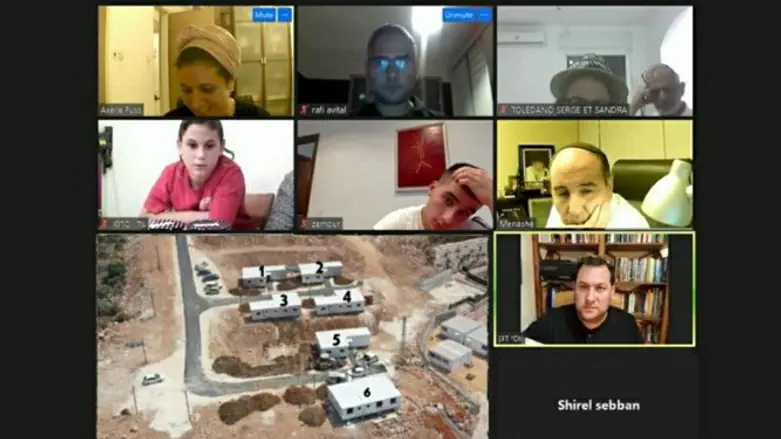 דגן בשיחה עם העולים