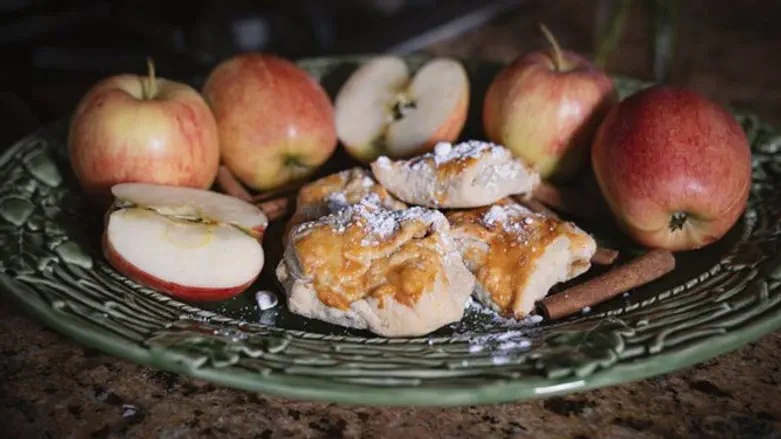 Apple and Honey Piroshki