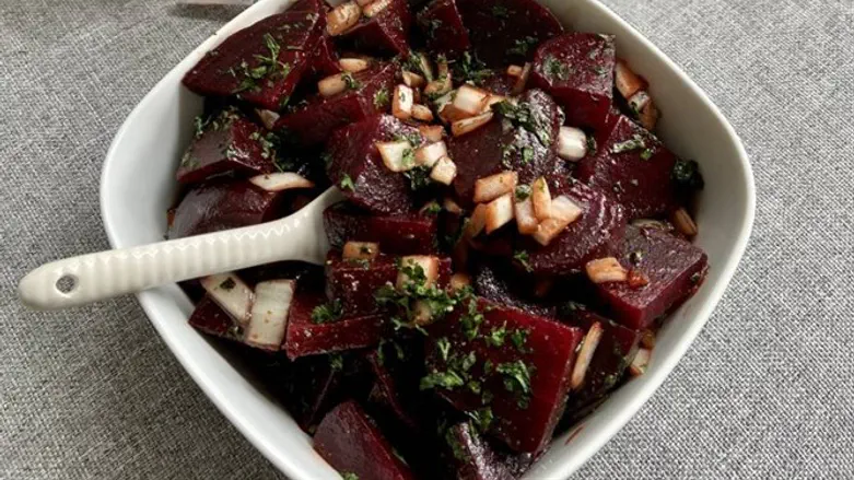 Beet Salad with Date Syrup Dressing