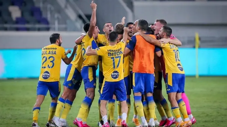 שחקני מכבי בזמנים אחרים. התפרצות קורונה