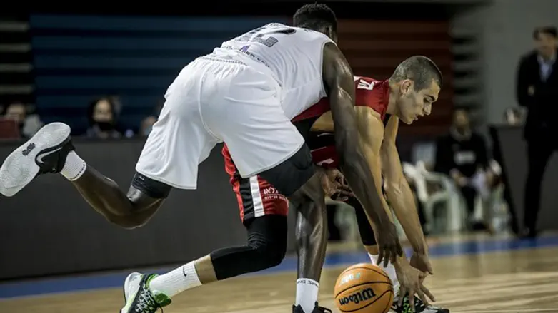 ים מדר מול הדנים הערב