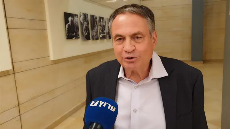עוזי דיין