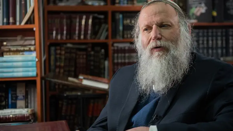 הרב יהושע שמידט