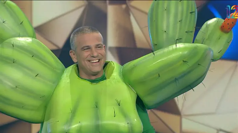 ינון מגל ב'זמר במסיכה'