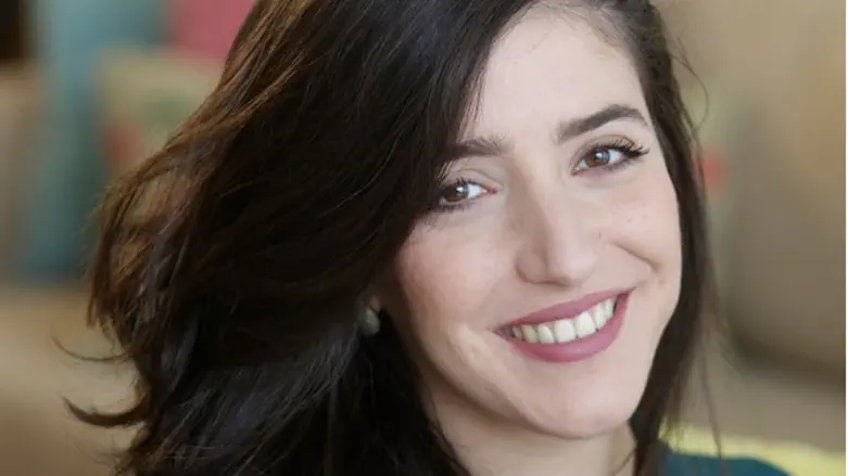 לבנת בן חמו, מגישה ועורכת מוזיקלית, גל"צ ו'גלגלצ'