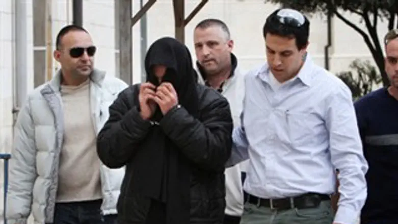 אדרי מובא להארכת מעצר