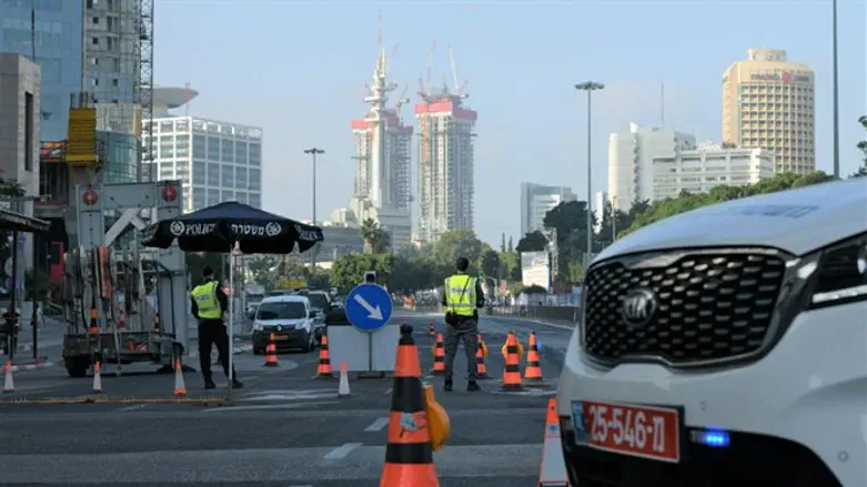 Police checkpoint in Tel Aviv