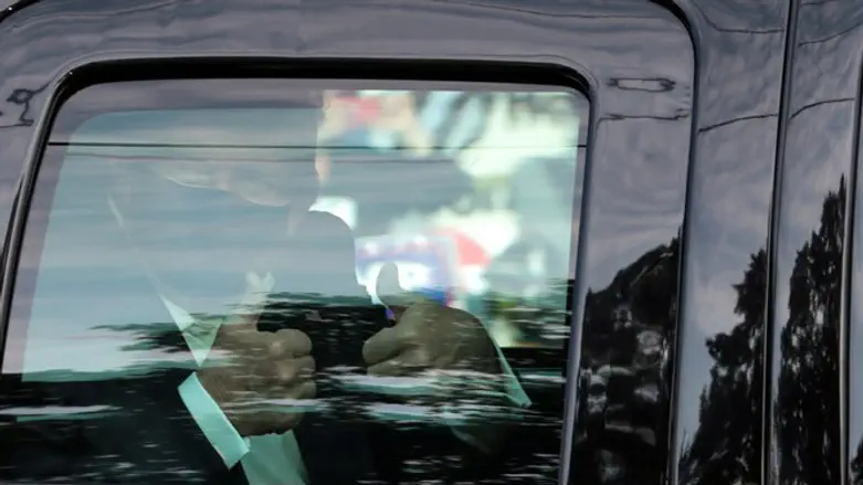 Trump leaves hospital