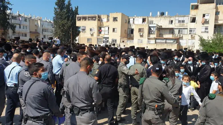 עימותים בהלוויית האדמו"ר באשדוד