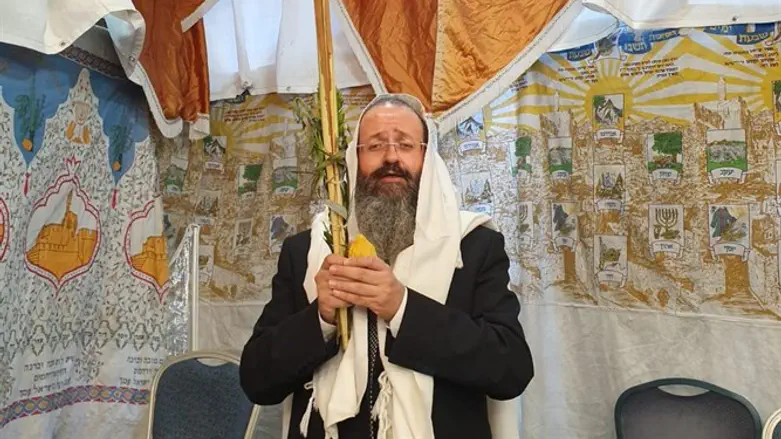 המקובל הרב יצחק בצרי