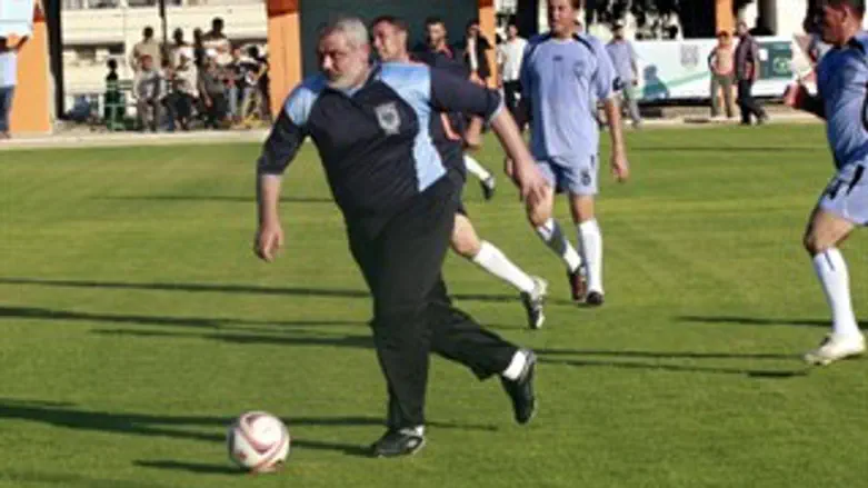 סכינים במשחק כדורגל 