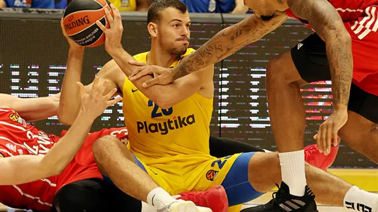 ז'יזי'ץ' הערב מול באיירן