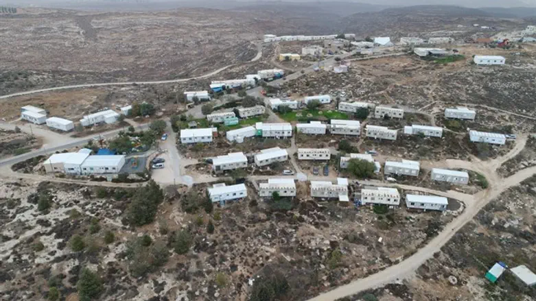 התנחלות חדשה? פני קדם. מבט מהאוויר