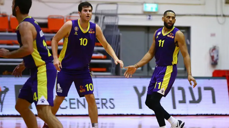 שחקני חולון. מוכנים לפיינל פור הבלקנית